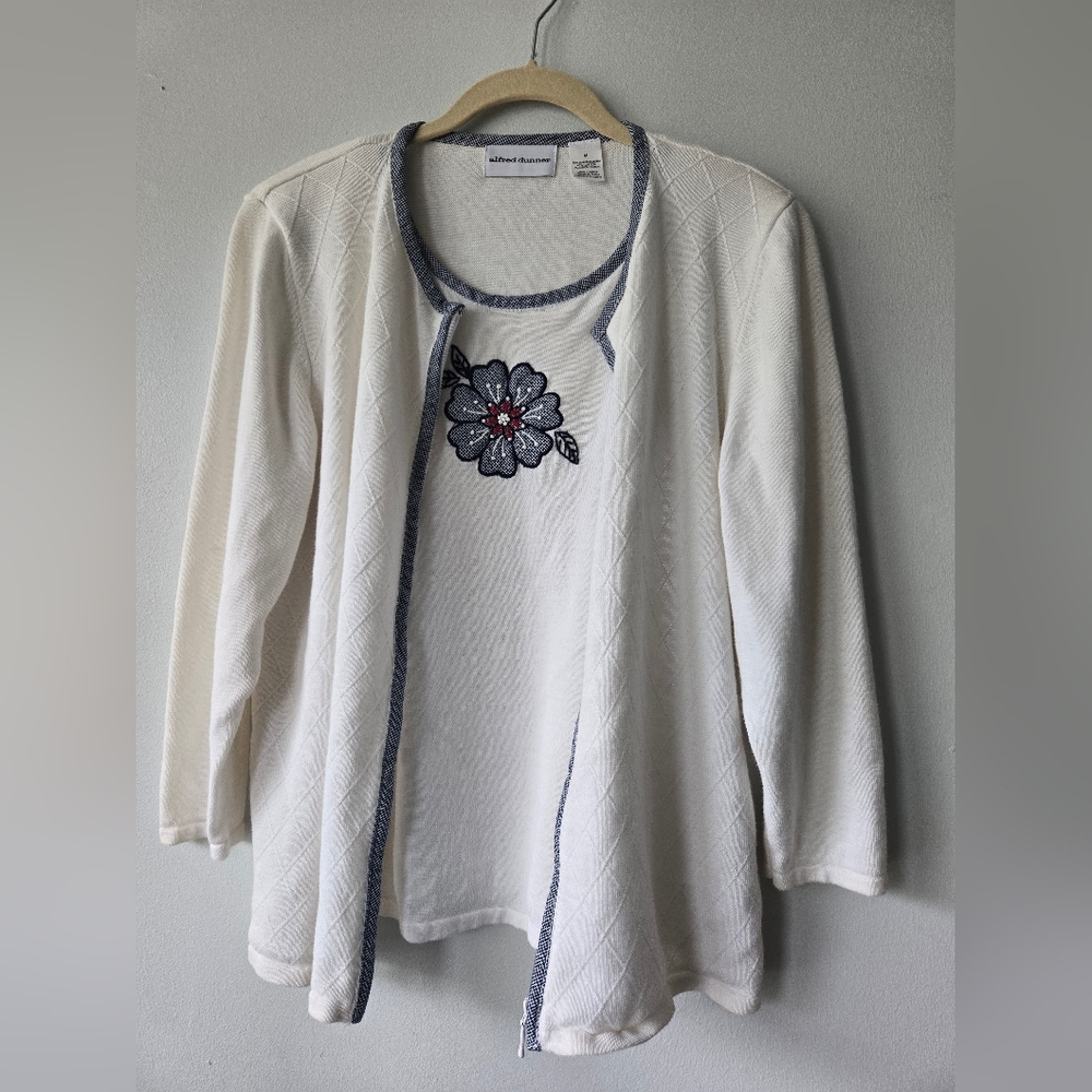 Alfred Dunner Cardigan Attached Top Floral Accent Medium